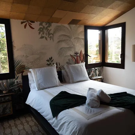 Villa Les Alzines - Con Gran Piscina Cerca De Barcelona *